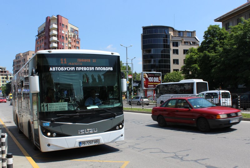 Пускат повече автобуси заради Задушницата утре в Пловдив