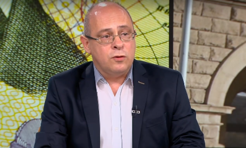 Лазаров: Предлагаме вдигане на пенсиите оот 1 юли