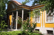 rabotilnitsa-detsa-otvaria-vrati-789.jpg
