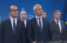 vazrazhdane-referendum-balgarskiia-lev-208.png
