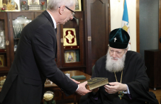 patriarh-neofit-blagoslovi-premiera-444.jpg