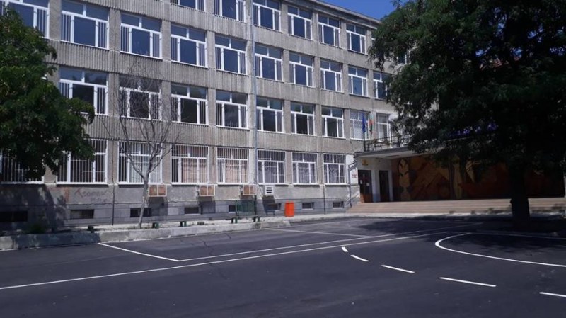 Двойно повече свободни места за първокласници в Пловдив от заявилите желание