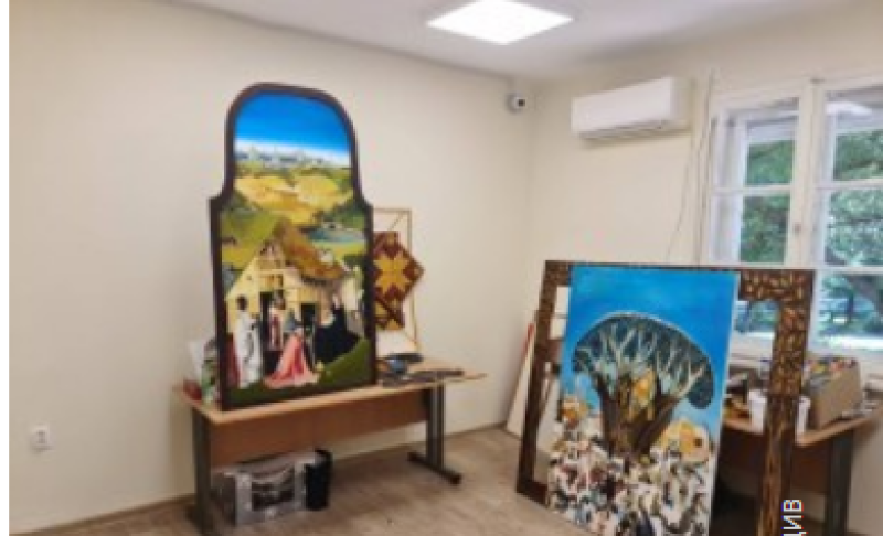 Пледлагат да се дадат още помещения на Сценични кадри за ателиета