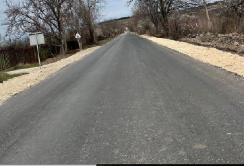 Затварят пътя Йоаким Груево - Перущица, ще полагат износващ пласт асфалтобетон