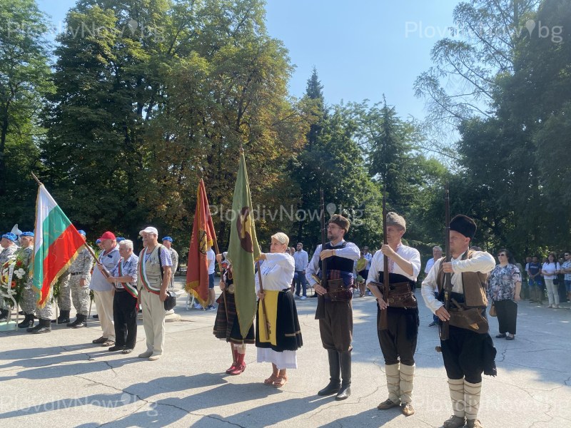 И Пловдив почете паметта на Левски