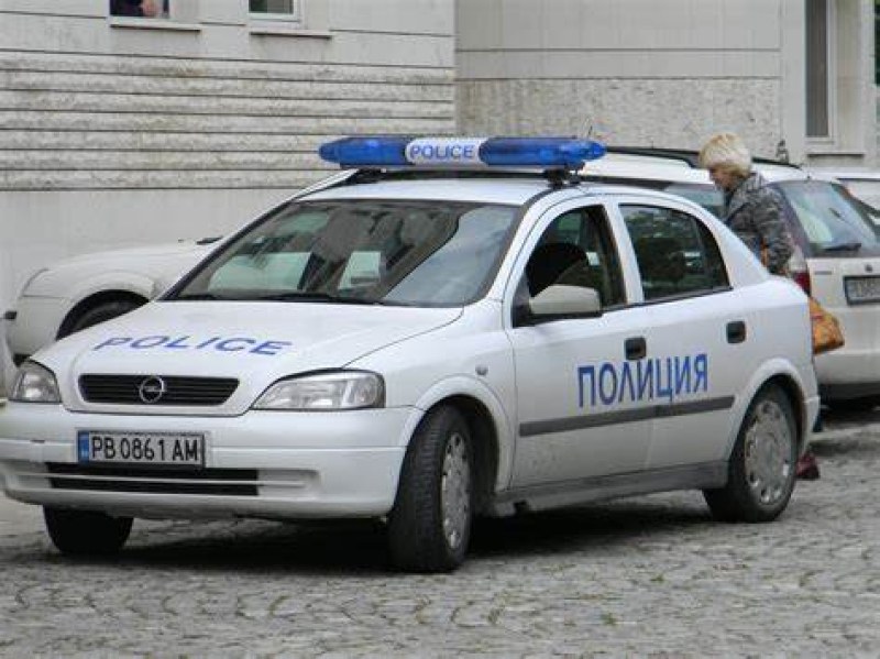 Столичанин удари и ограби пловдивчанка, задигна й 2 бона
