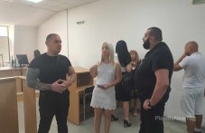 deloto-skandalniia-klip-sreshtu-079.jpg