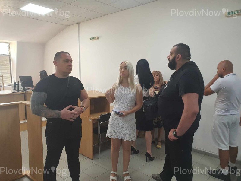 Делото за скандалния клип срещу Чеченеца, Куката и Емили пропадна