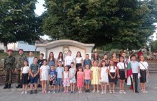 detsa-pochetoha-pesni-rozhdenieto-655.jpg