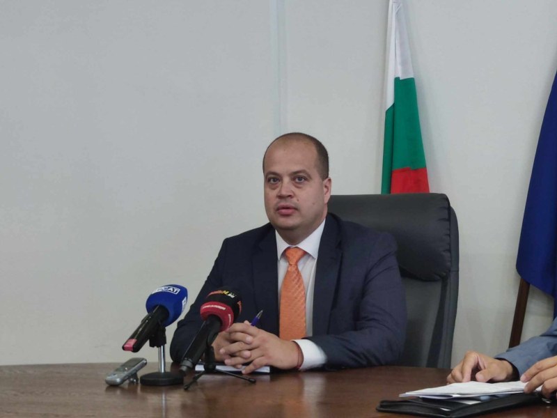 Пловдивските кметове искат ВиК да спре да вдига цената на водата