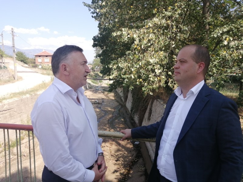 Новият областен управител провери възстановяването на карловските села