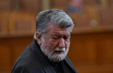vezhdi-rashidov-se-razdelia-dva-posta-399.jpg
