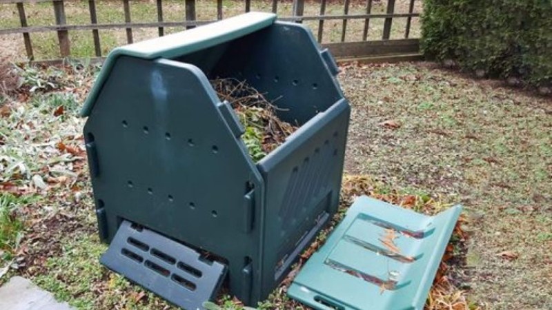Община Калояново раздава компостери, намалят биорзградимия отпадък  по контейнерите
