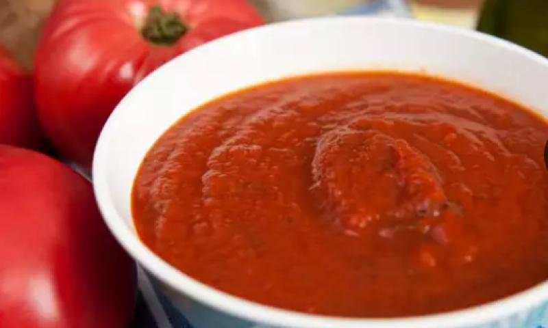 Домашен кетчуп с домати и ябълки - много вкусен и богат на подправки