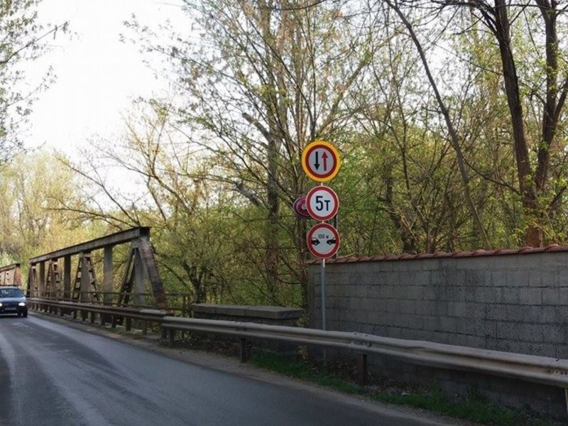 АПИ намали наполовина парите за ремонти в Пловдивска област