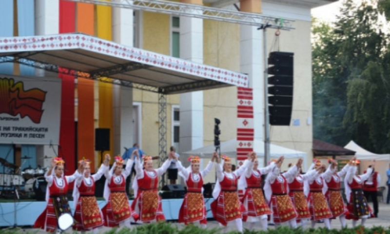 Празникът на народната музика в Първомай и есенният панаир ще се случат и тази година