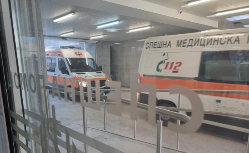 Вдигат заплатите на работещите в Спешна помощ
