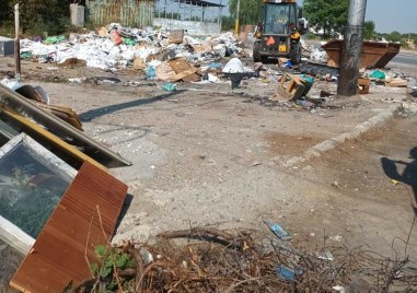 Поредна акция в Столипиново: “Чистота“ извози още 120 тона боклуци