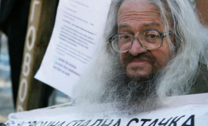 Почина Николай Колев-Босия - дисидент, поет и журналист, създател на първия независим синдикат