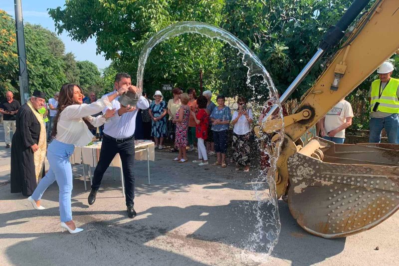 С първа копка и водосвет започна изграждането на канализация  в Марково