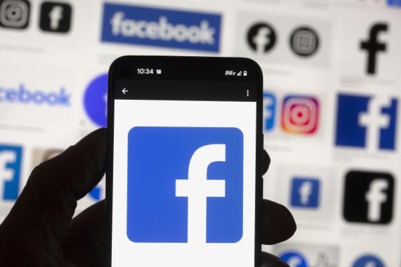Европейските потребители на Facebook и Instagram може да имат платен абонамент