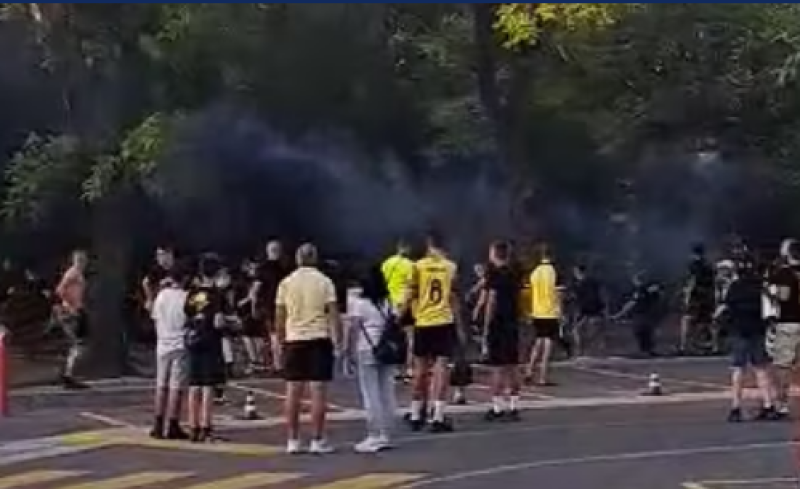 Напрежение между фенове преди дербито между Ботев и ЦСКА в Пловдив