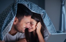 naukata-romantichnite-komedii-vrediat-420.jpg