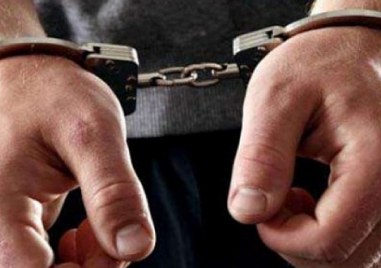 Пловдивчанин осъмна в ареста заради заплахи и неприлични жестове към полицаи
