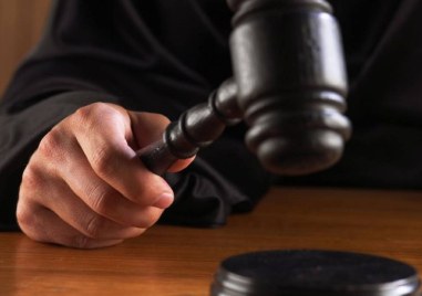15 години затвор за мъж от Карловско, прострелял свой съдружник по време на разпивка