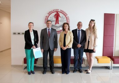 Учени от МУ-Пловдив впечатлиха Европейската изпълнителна агенция по здравеопазване и цифрови технологии