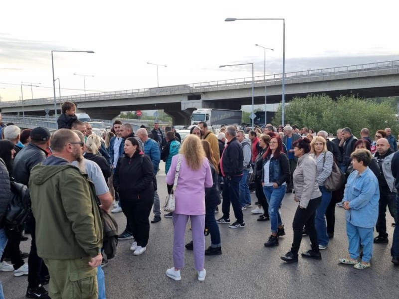 Синдикатите на миньори и енергетици се споразумяват с правителството, протестът спира