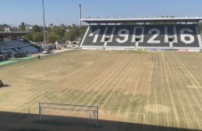 zapochna-remont-terena-stadion-lokomotiv-776.jpg