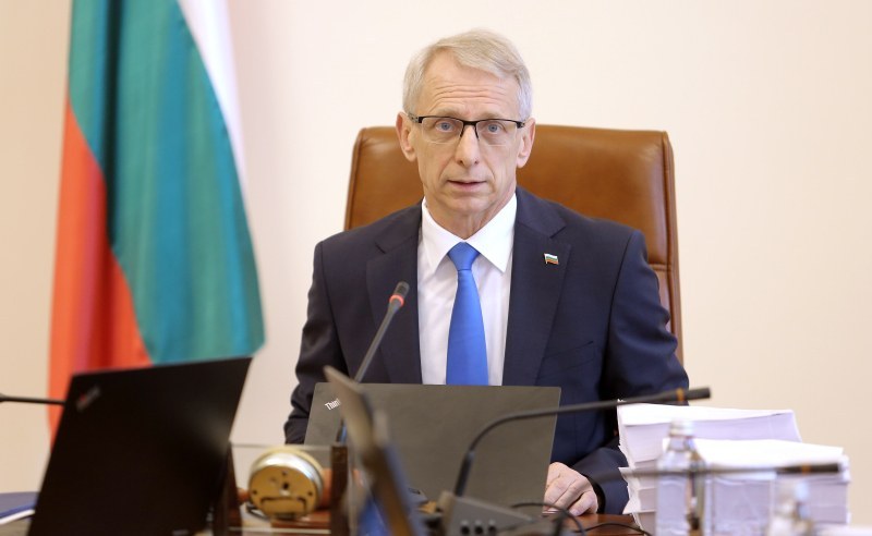 Предупреждават за измамно манипулирано видео с премиера Денков
