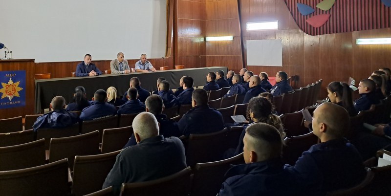 41 стажанти са назначени в Пловдивската полиция