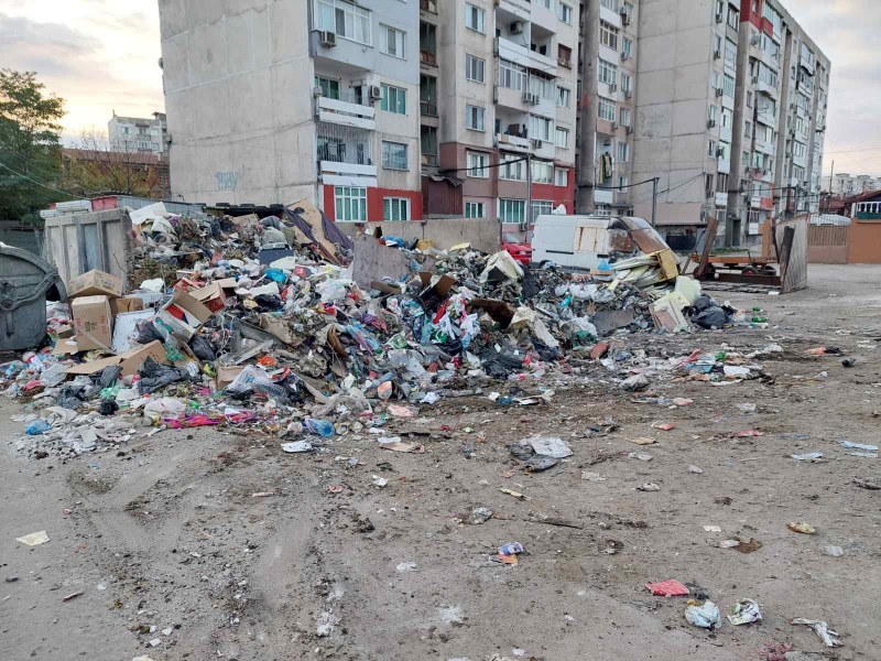 Поредна акция: Извозиха дестки тонове боклук от Столипиново