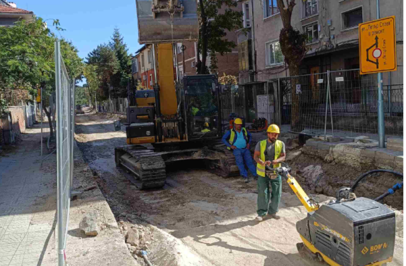 До края на следващата седмица ул. „Даме Груев“ ще бъде асфалтирана, започва работа по „Петър Стоев“