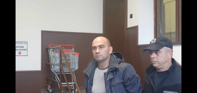 Обвиненият в блудство фотограф Димитър Дардов: Кадрите не са правени от мен