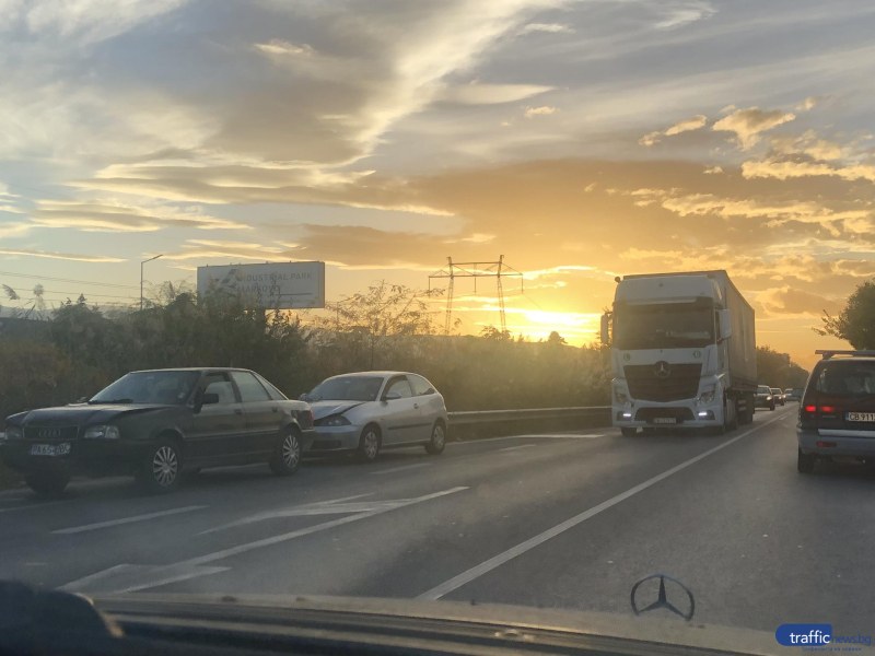 Катастрофа причини задръствания на Околовръстното