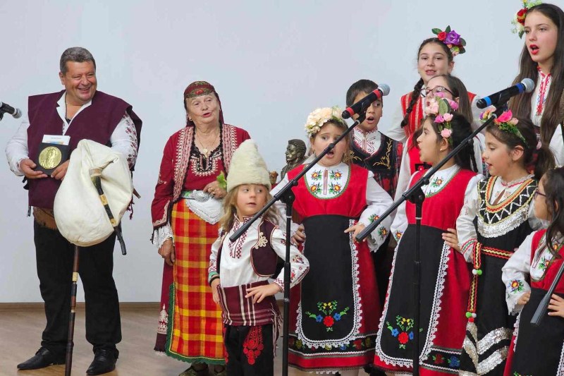 Карлово връчи високо отличие на Валя Балканска