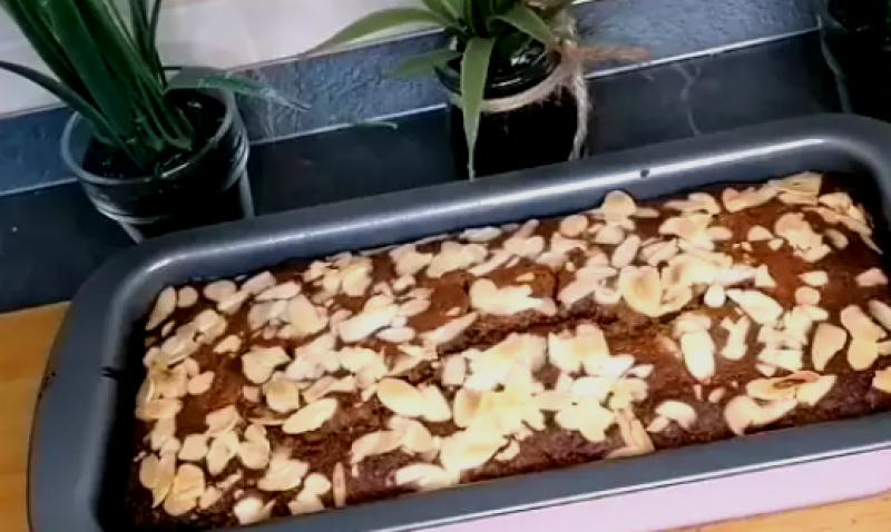 Кекс без захар с банани и бадемово брашно - диетичен, но много вкусен десерт Кекс без захар с банани и бадемово брашно - диетичен, но много вкусен десерт