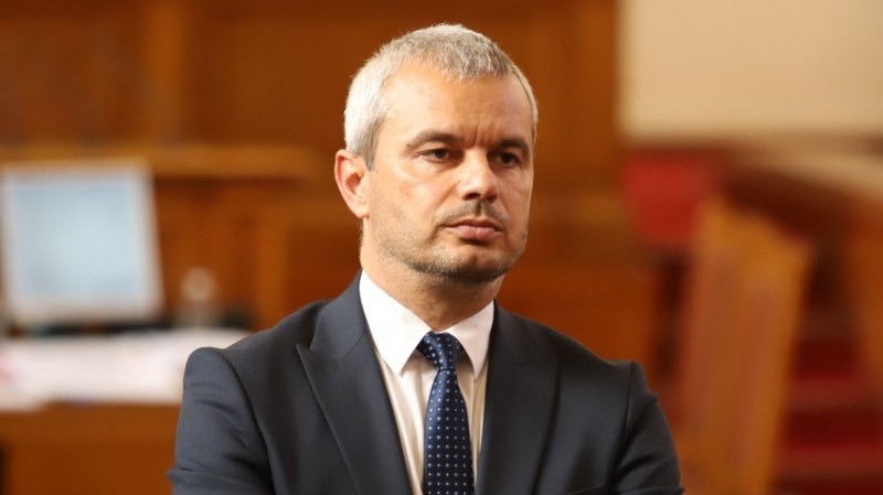 Костадинов: Изборите приключиха, на дневен ред е оставката на правителството
