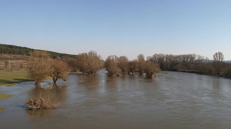 Откриха мъртъв мъж, издирван в река Марица