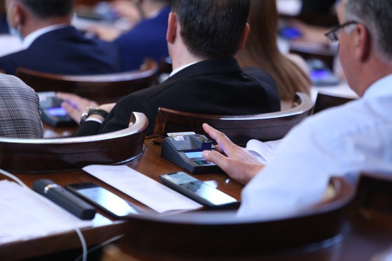 Гласуват вота на недоверие към правителството утре