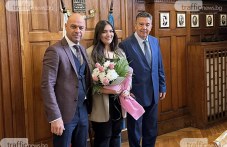 viktoriia-radeva-pri-zavrashtaneto-si-438.jpg