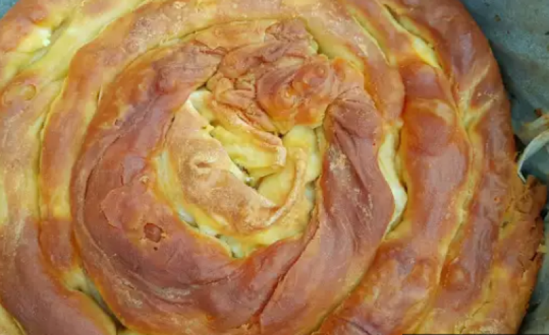 Баница с картофи - вкусна, лесна и подходяща за постите Баница с картофи - вкусна, лесна и подходяща за постите