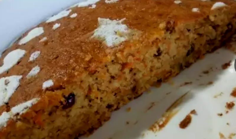 Кекс с ябълки и моркови - постен, но много вкусен Кекс с ябълки и моркови - постен, но много вкусен