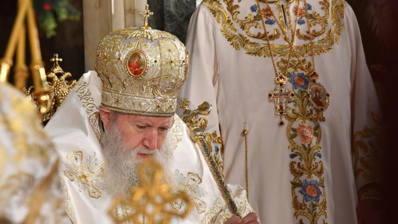 Патриарх Неофит е в съзнание, състоянието му се подобрява