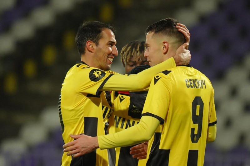 Ботев победи Етър и стана последният четвъртфиналист в турнира за Купата