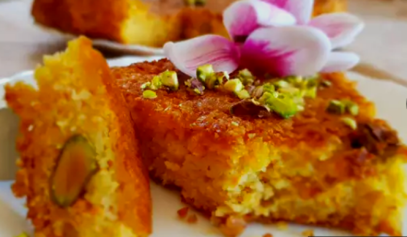 Сладкиш с тиква, грис и шамфъстък - постен, но много вкусен