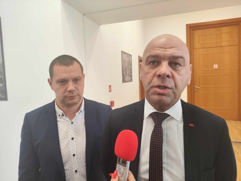 Кметът: Знам, че положението с трафика е “Кошмар преди Коледа”